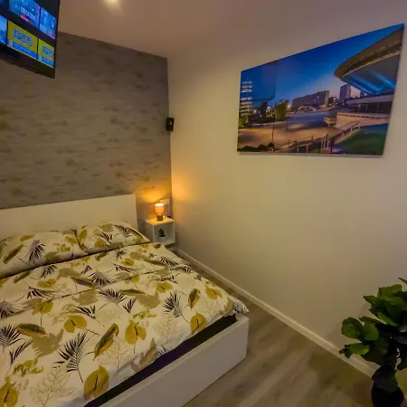 Punkt - Z Jacuzzi W Centrum Katowic Daire Katoviçe