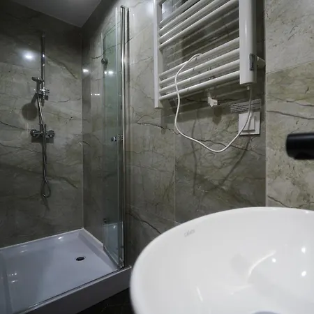 Punkt - Z Jacuzzi W Centrum Katowic Daire